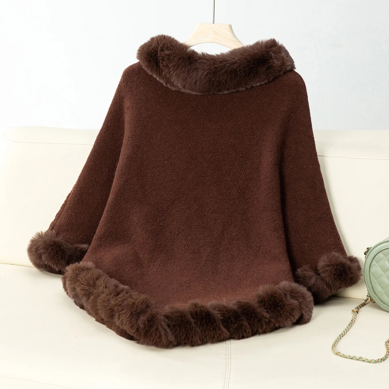 Poncho Douceur d’Hiver