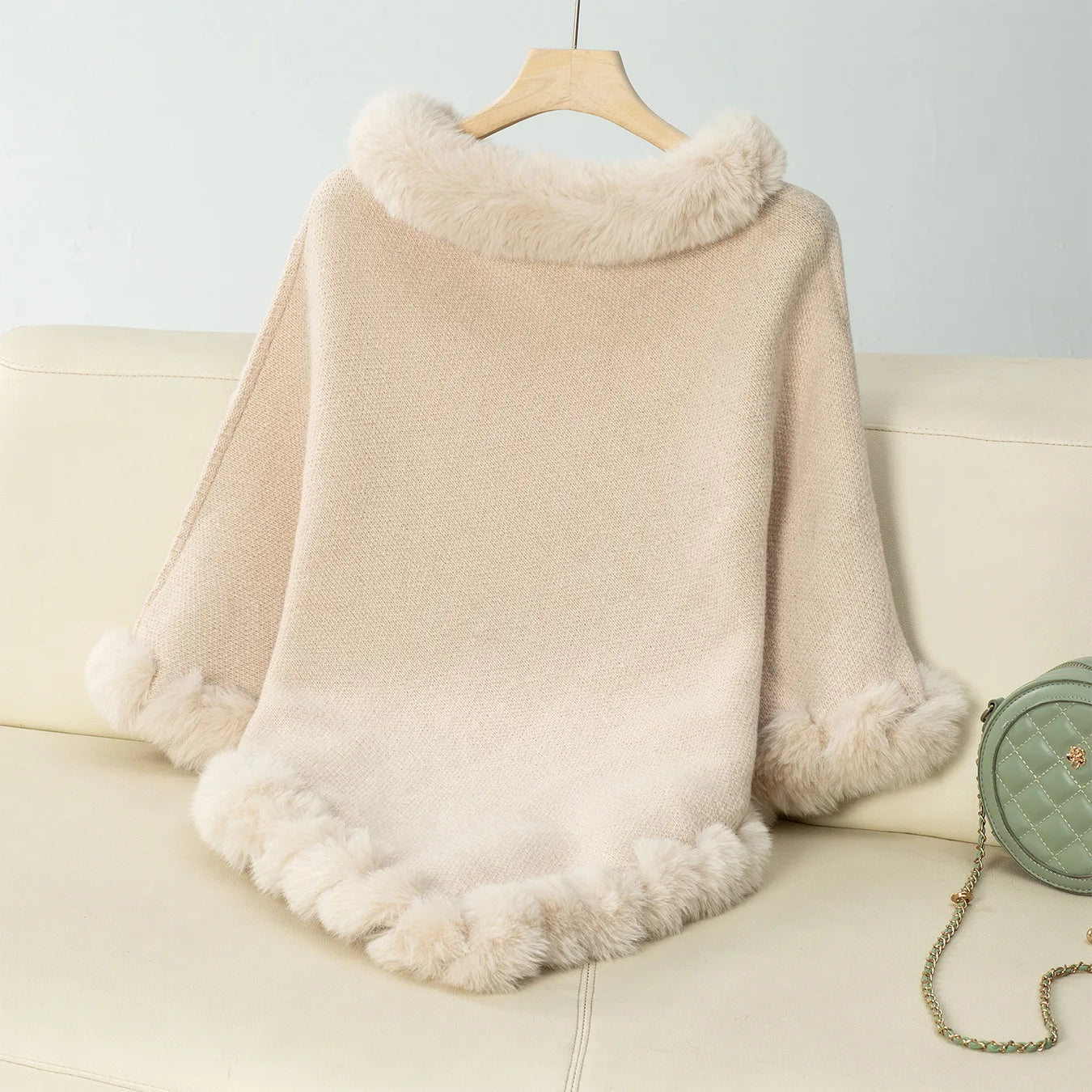 Poncho Douceur d’Hiver